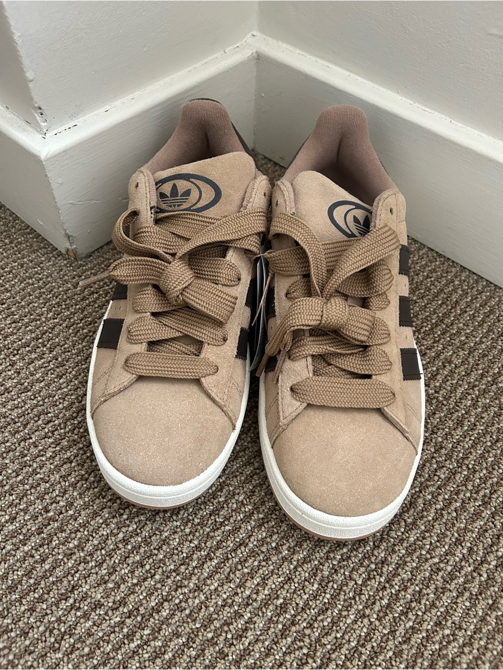 adidas Beige/Tan Campus 00’s